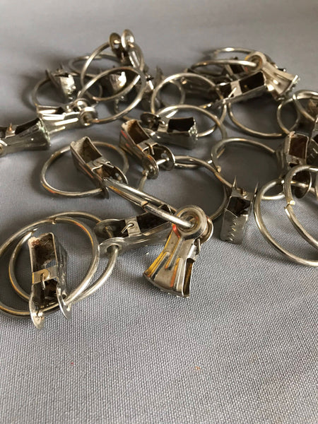 Vintage Curtain Clips / curtain rings