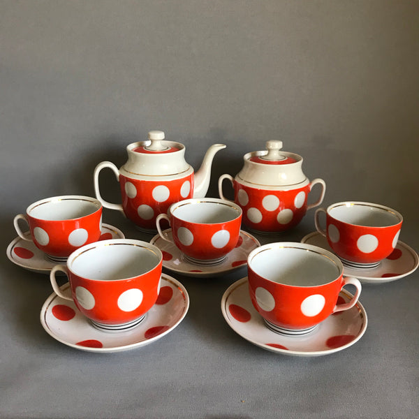 Vintage tea cups/ retro tea cups